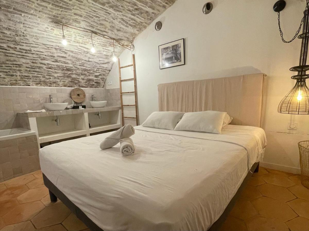 Residence Les Hauts De Saint Charles Marseille Exterior photo